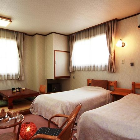 Hatoguruma Kawabata Nozawaonsen Quarto foto