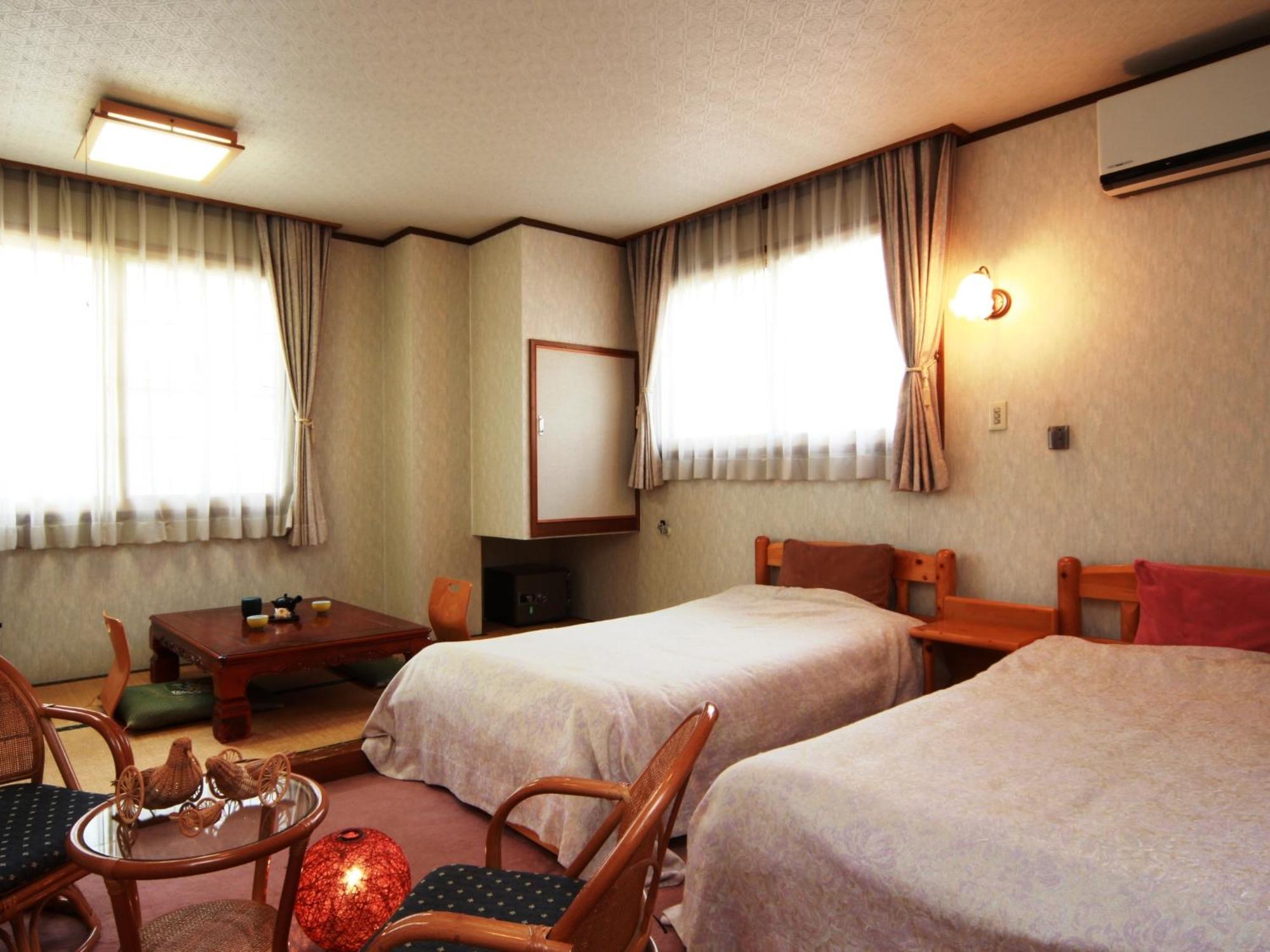 Hatoguruma Kawabata Nozawaonsen Quarto foto